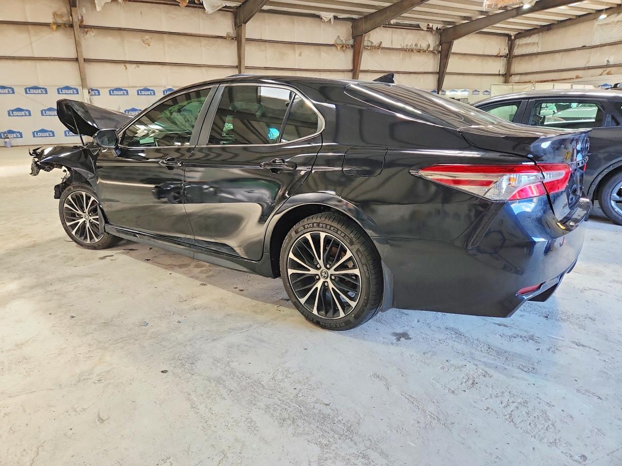 2020 TOYOTA CAMRY SE — снимка 2