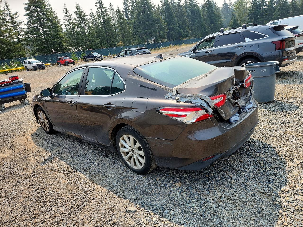 2019 TOYOTA CAMRY LE — снимка 2