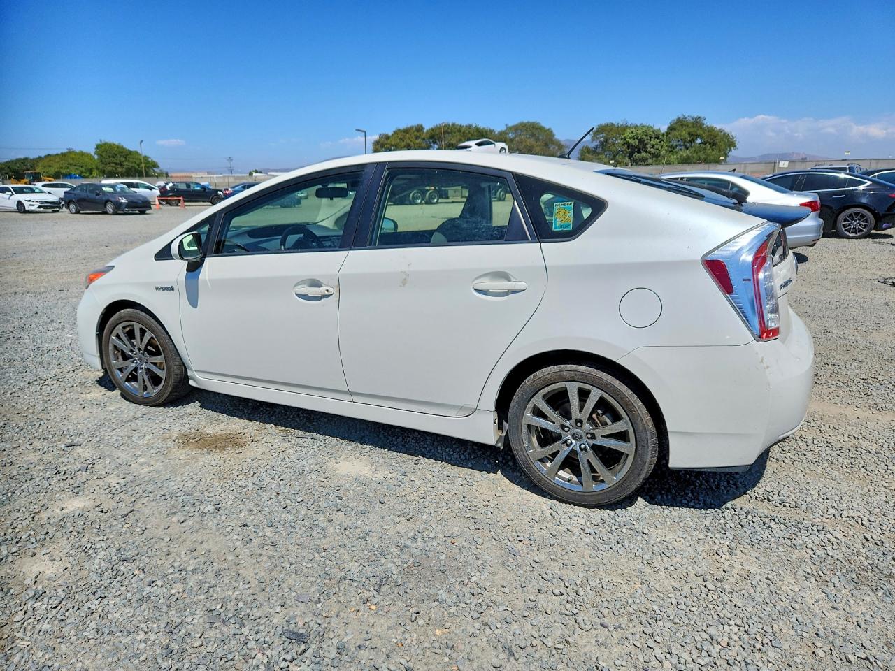 2015 TOYOTA PRIUS TWO — снимка 2
