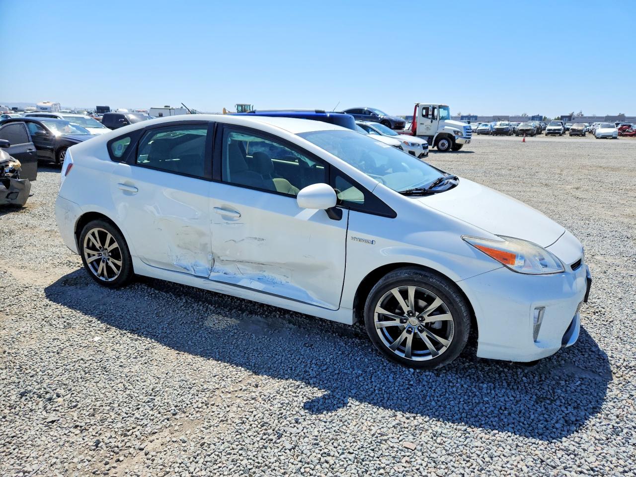2015 TOYOTA PRIUS TWO — снимка 4