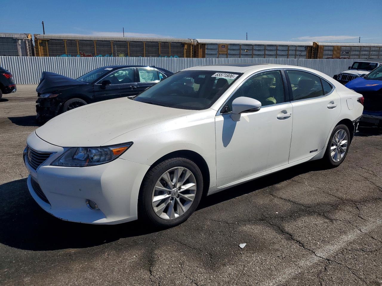 2013 LEXUS ES 300H