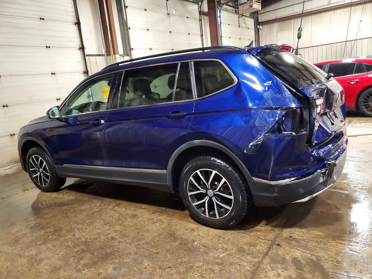 2021 VOLKSWAGEN TIGUAN SE — снимка 2