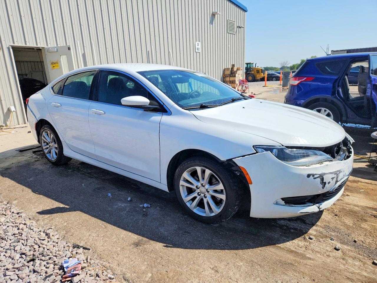 2016 CHRYSLER 200 LIMITED — снимка 4