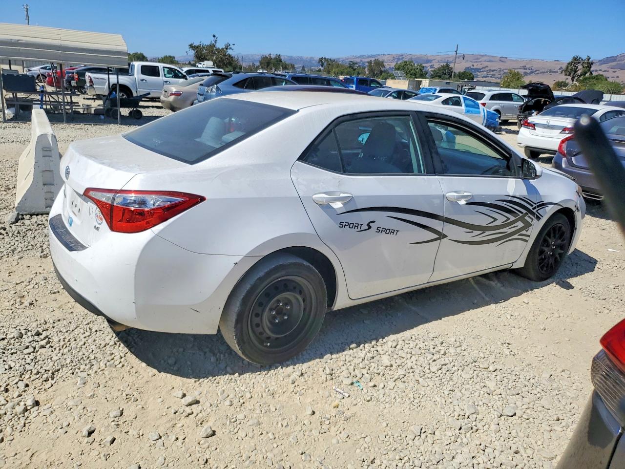 2015 TOYOTA COROLLA LE — снимка 3