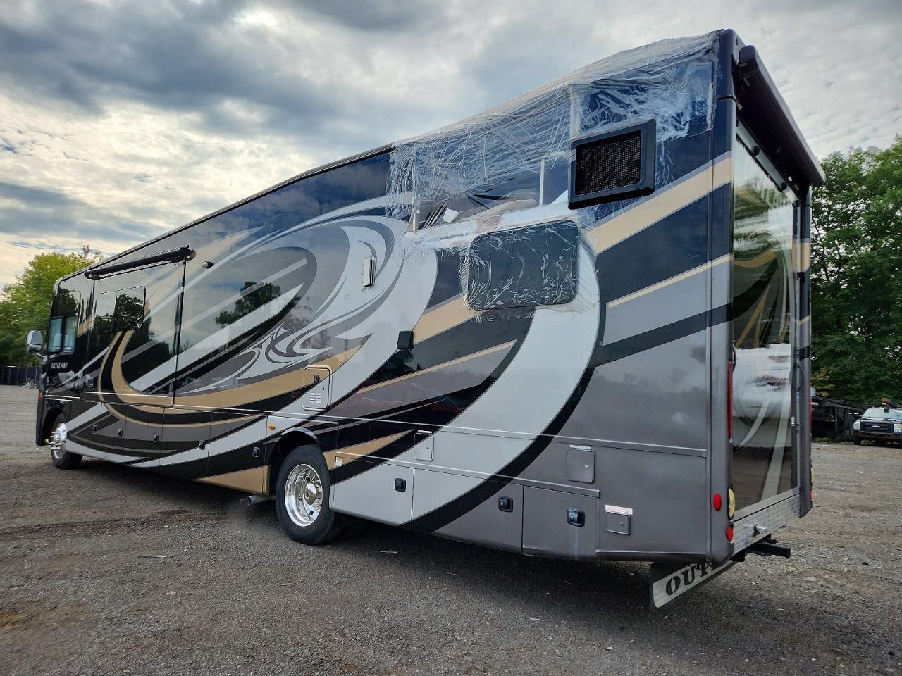 2018 FORD F53 — снимка 3