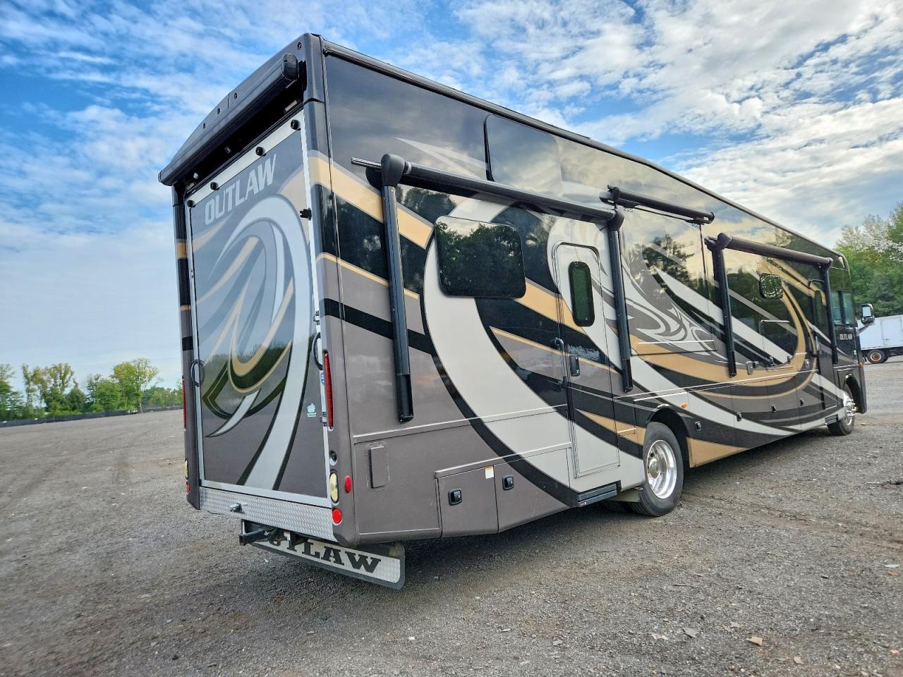 2018 FORD F53 — снимка 4