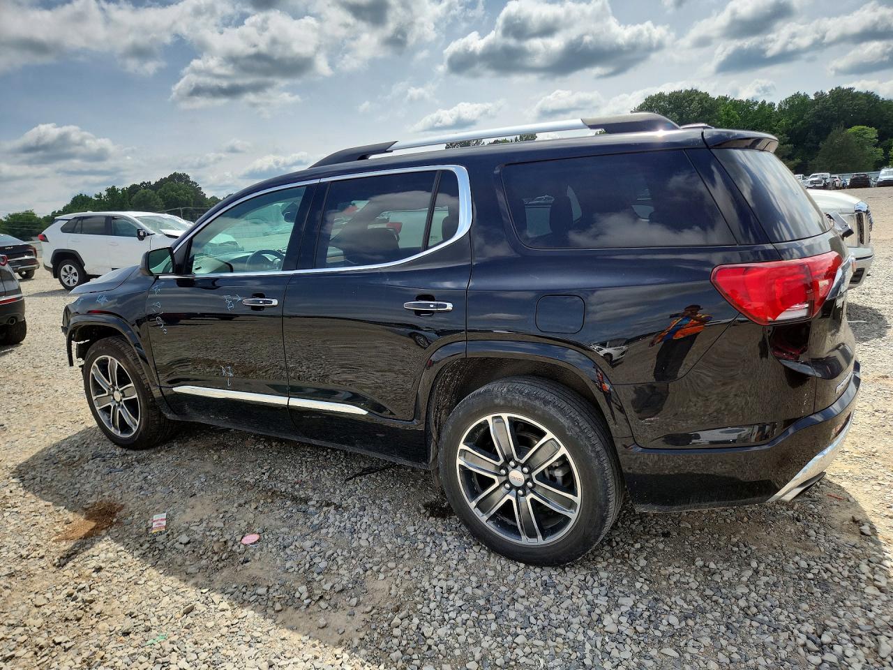 2017 GMC ACADIA DENALI — снимка 2