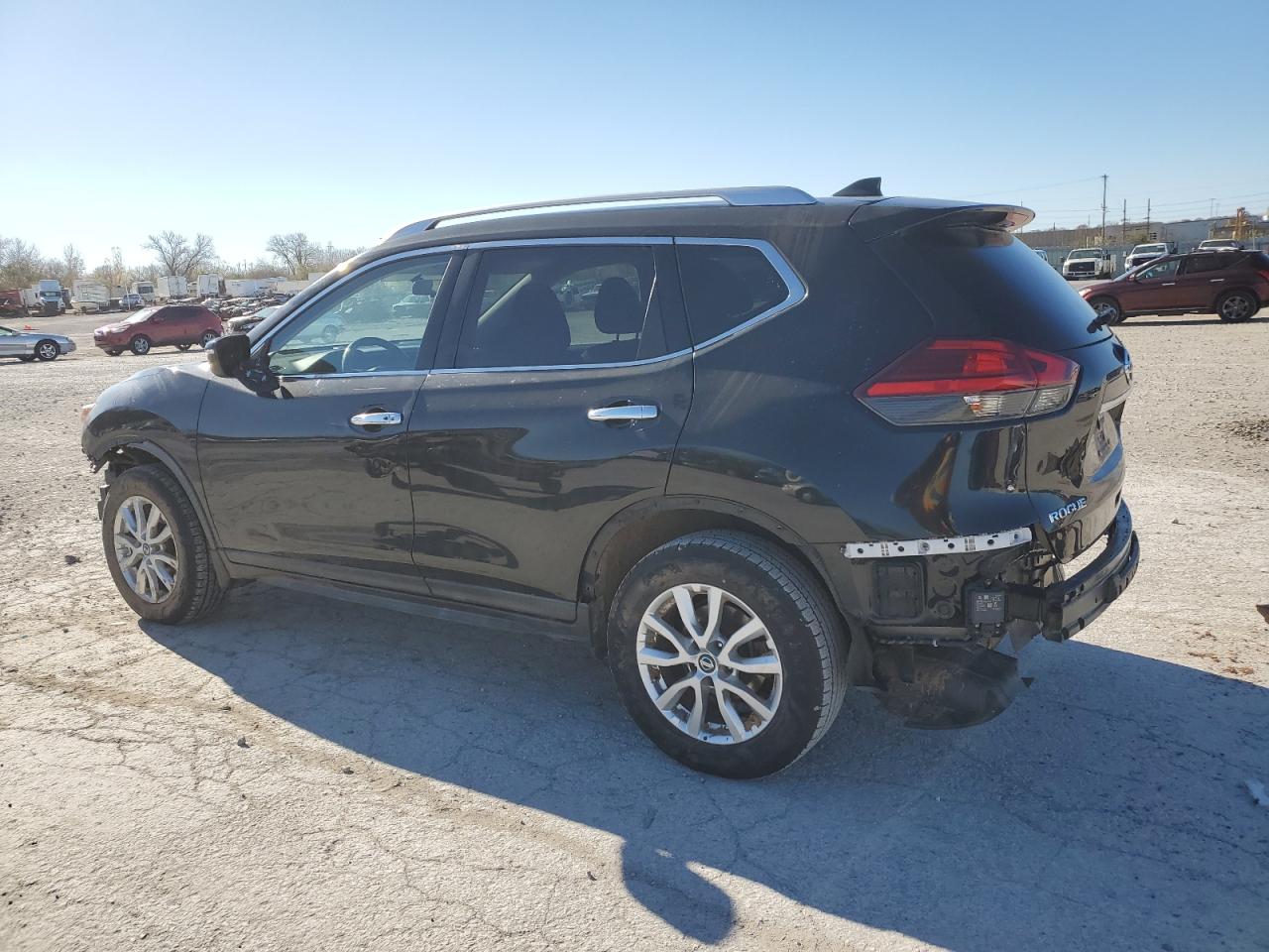 2017 NISSAN ROGUE SV — снимка 2