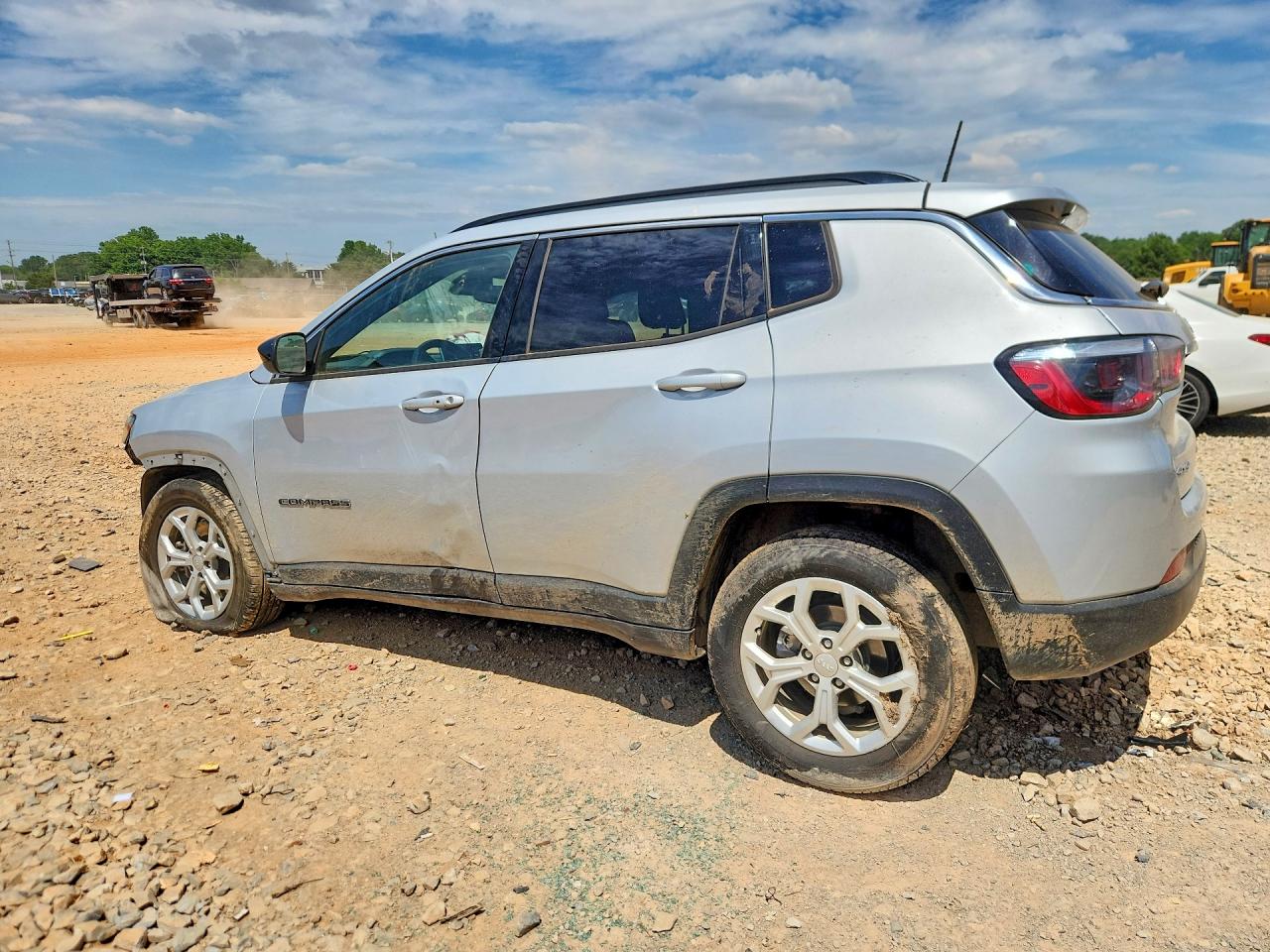 2024 JEEP COMPASS LATITUDE — снимка 2