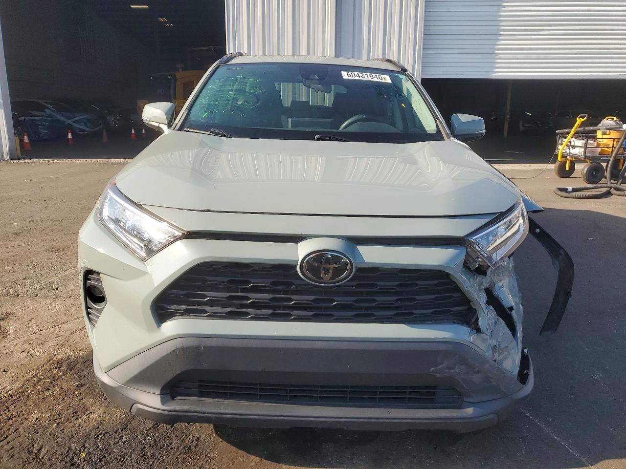2021 TOYOTA RAV4 XLE — снимка 5