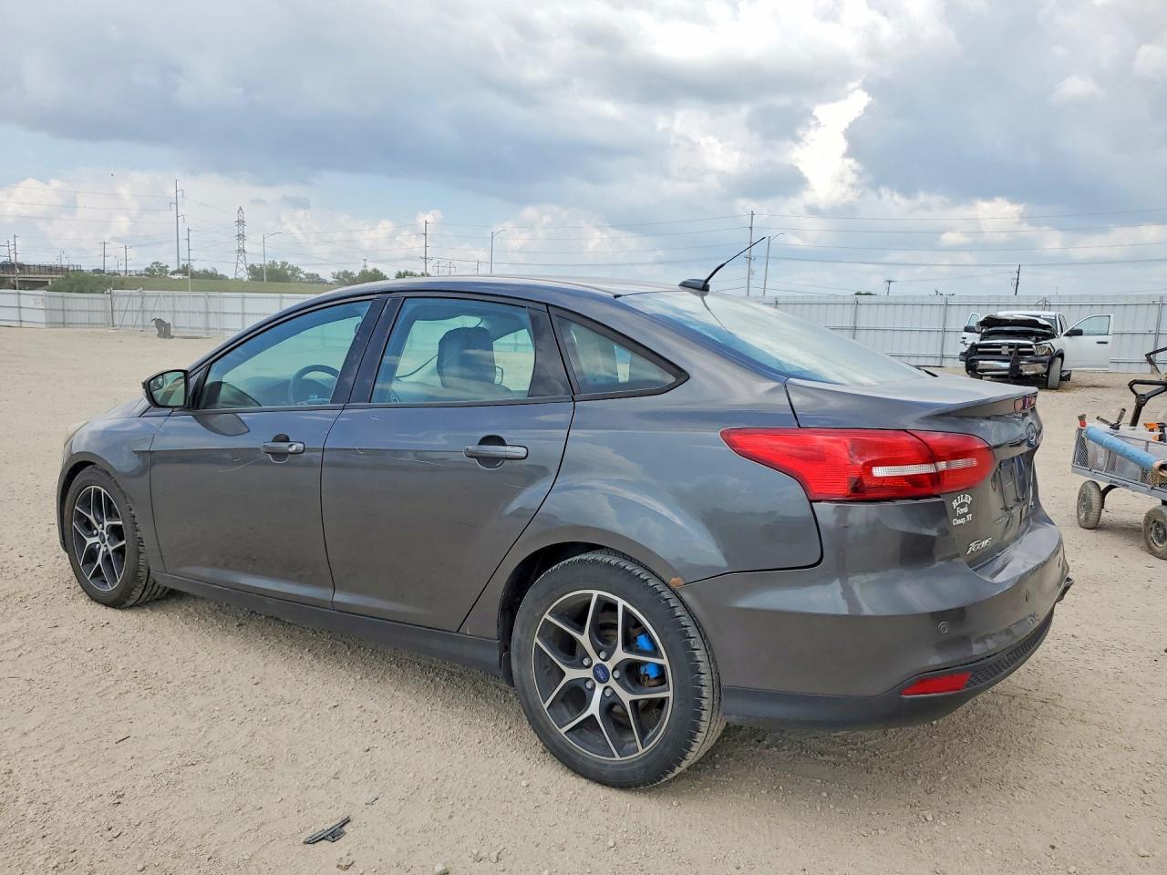 2017 FORD FOCUS SEL — снимка 2
