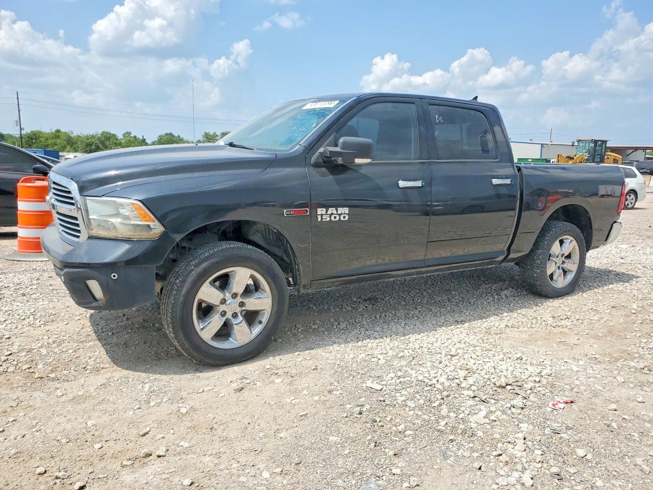 2015 RAM 1500 SLT