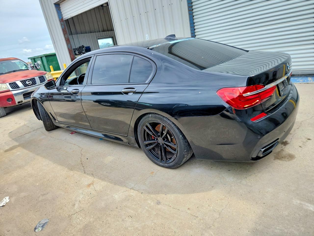 2017 BMW 7 SERIES 740I RWD — снимка 2