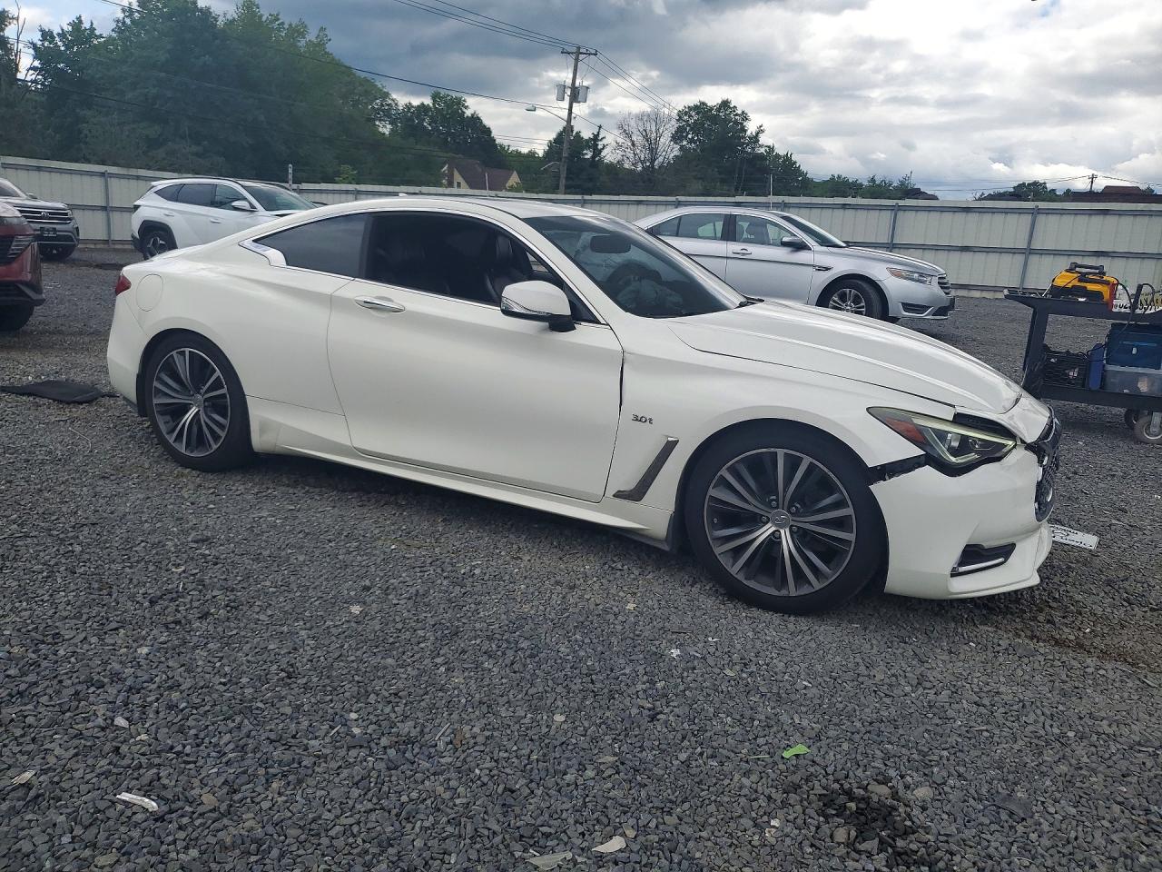 2019 INFINITI Q60 3.0T LUXE — снимка 4