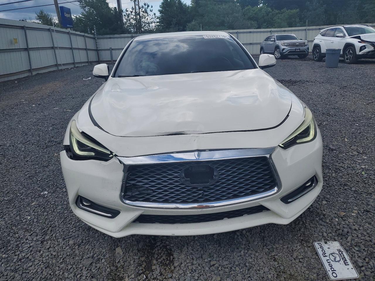 2019 INFINITI Q60 3.0T LUXE — снимка 5