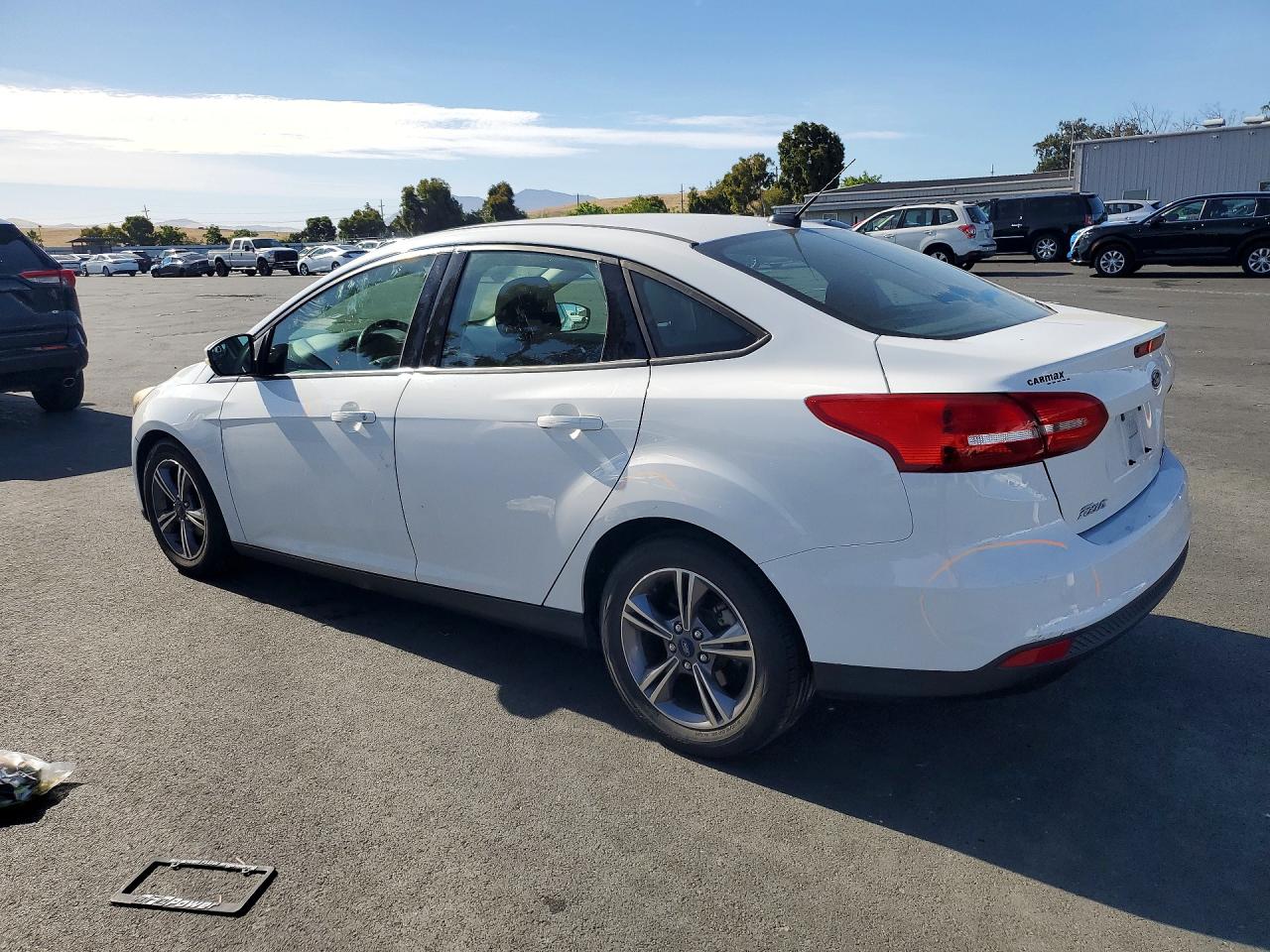 2017 FORD FOCUS SE — снимка 2