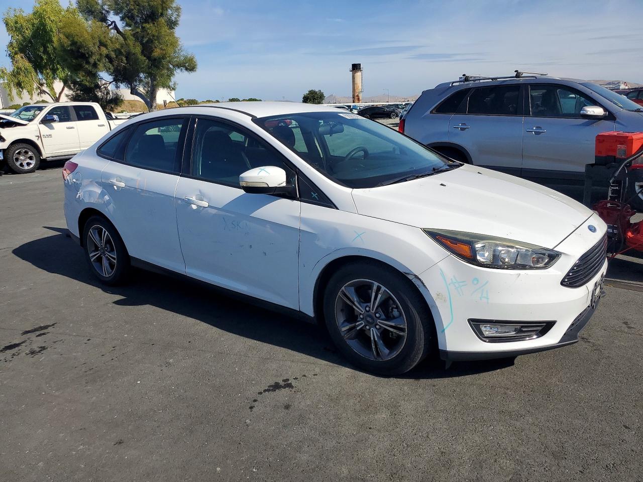 2017 FORD FOCUS SE — снимка 4