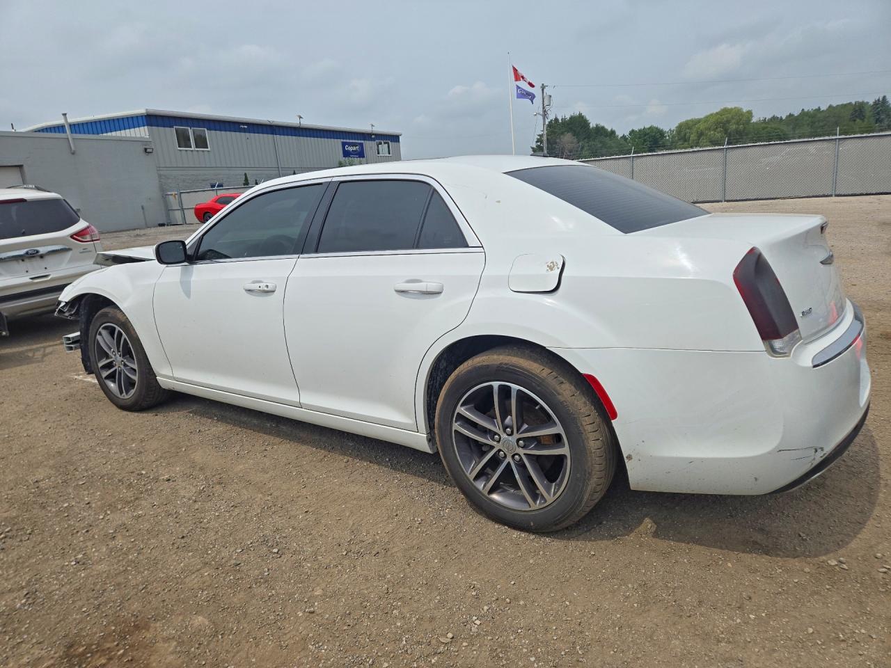 2016 CHRYSLER 300 LIMITED — снимка 2