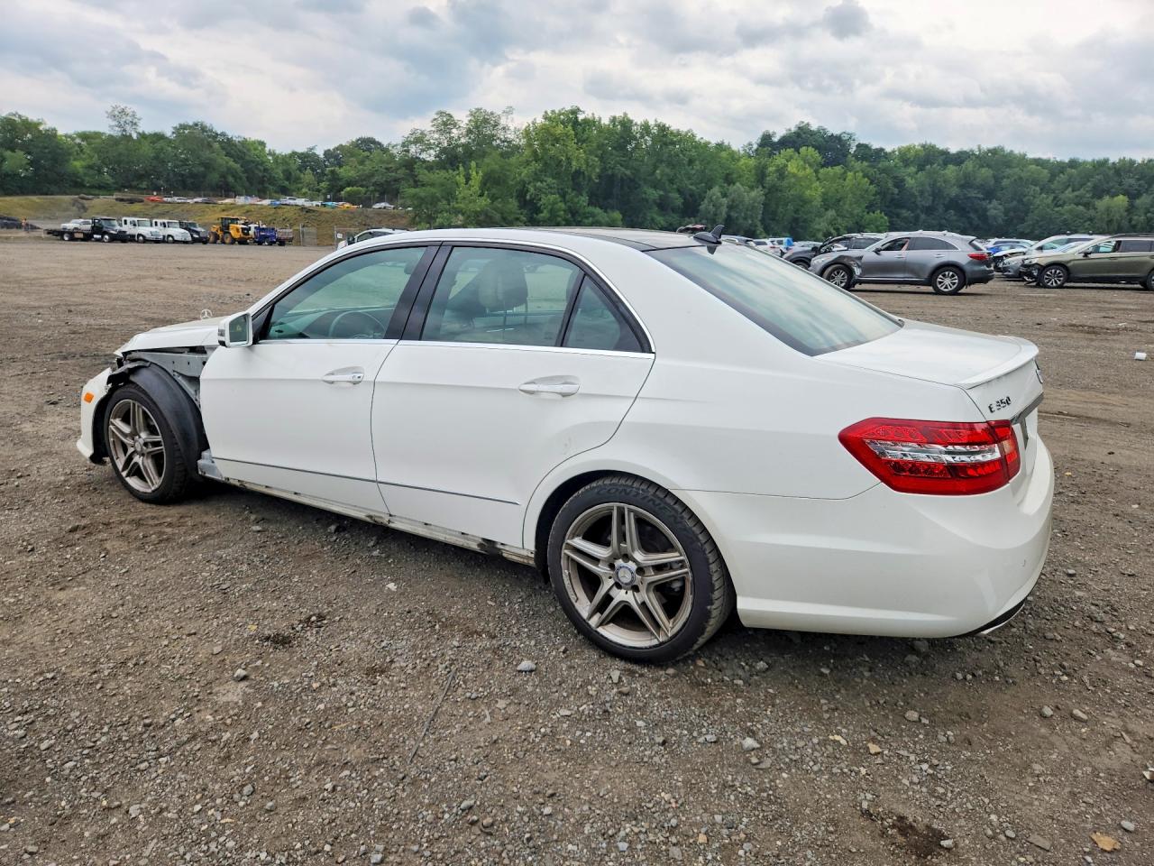 2013 MERCEDES-BENZ E 350 4MATIC — снимка 2