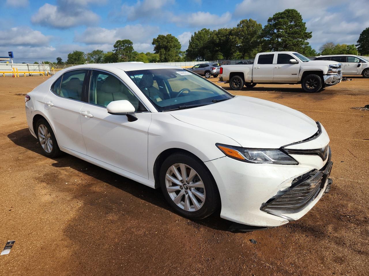 2018 TOYOTA CAMRY LE — снимка 4