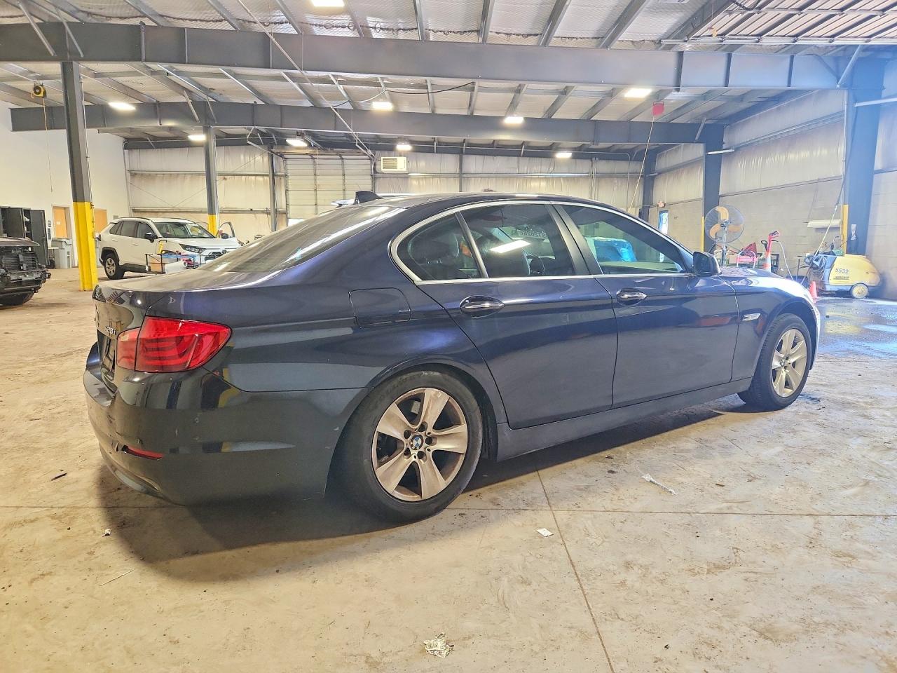 2013 BMW 528 XI — снимка 3