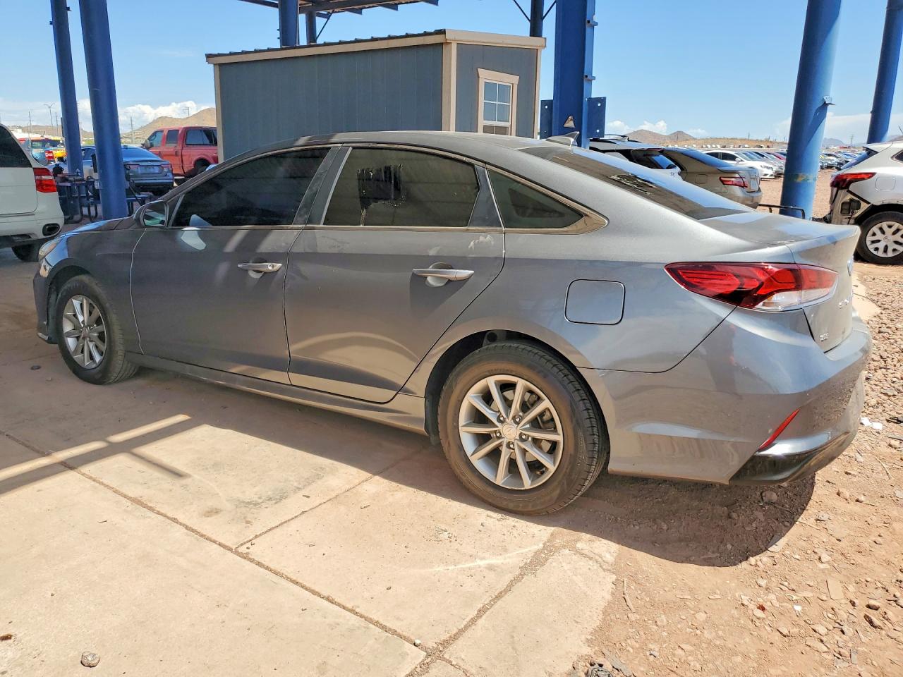 2019 HYUNDAI SONATA SE — снимка 2