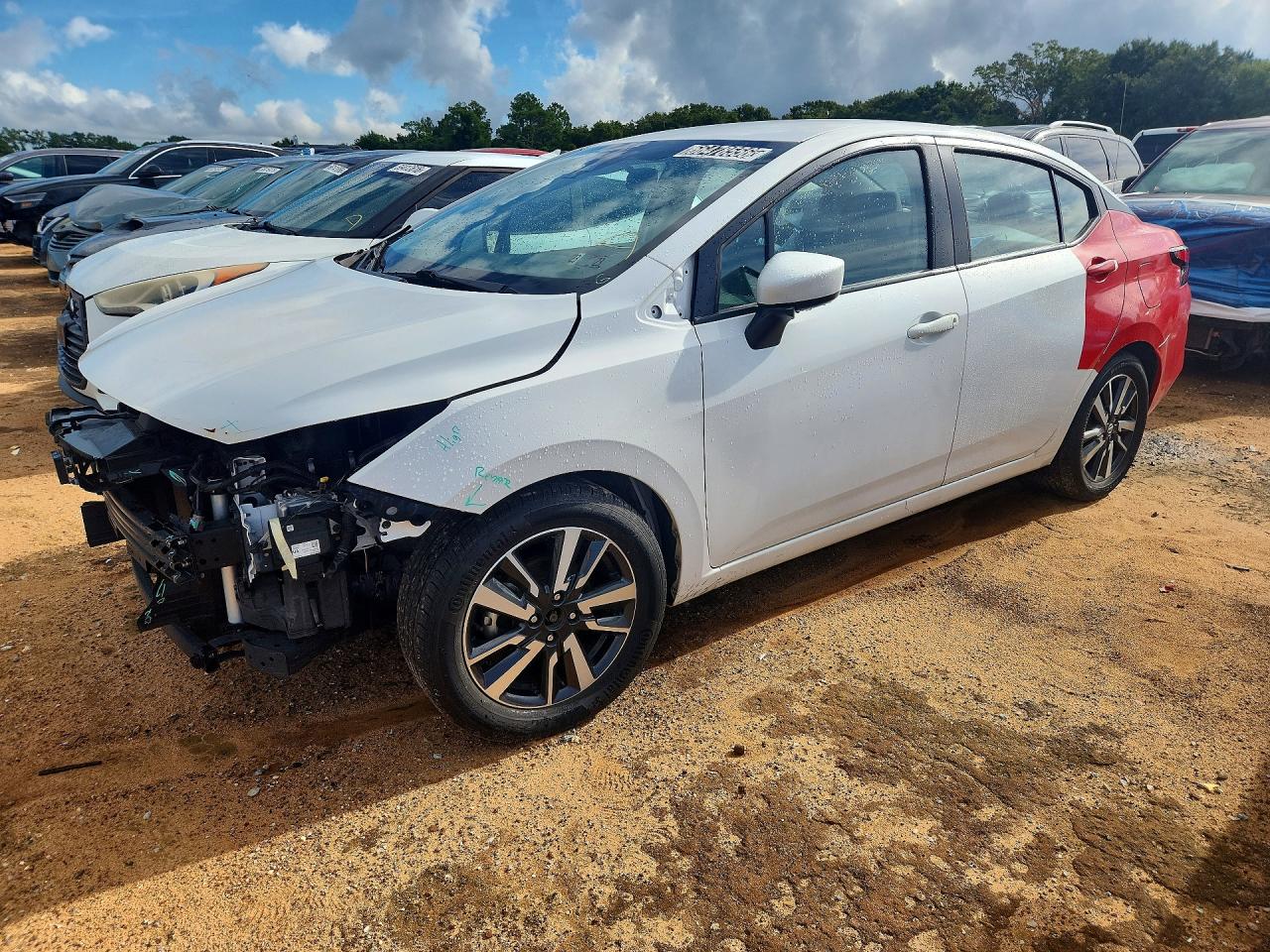 2022 NISSAN VERSA SV