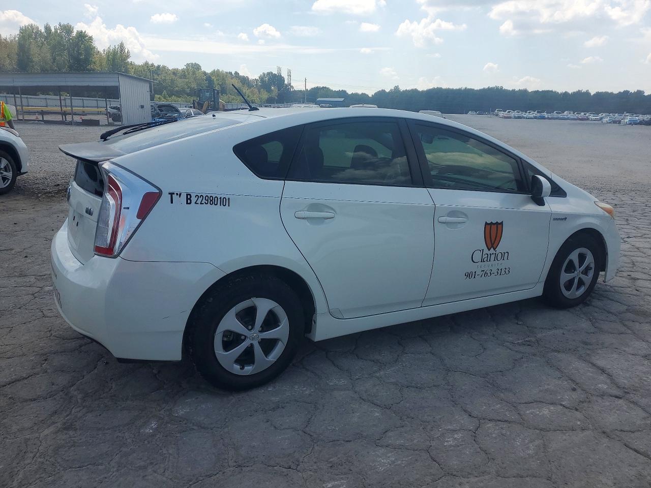2015 TOYOTA PRIUS TWO — снимка 3