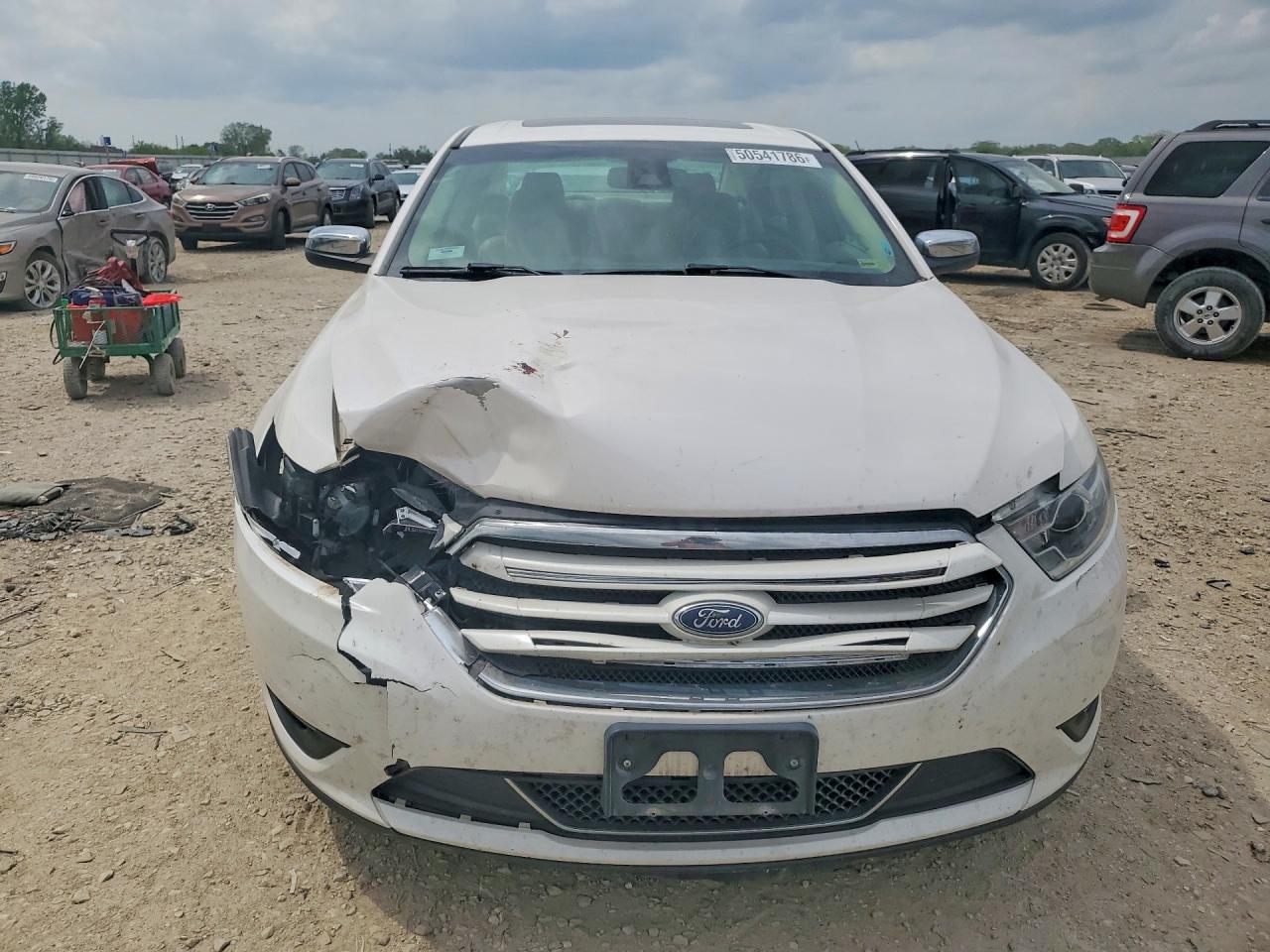 2019 FORD TAURUS LIMITED — снимка 5
