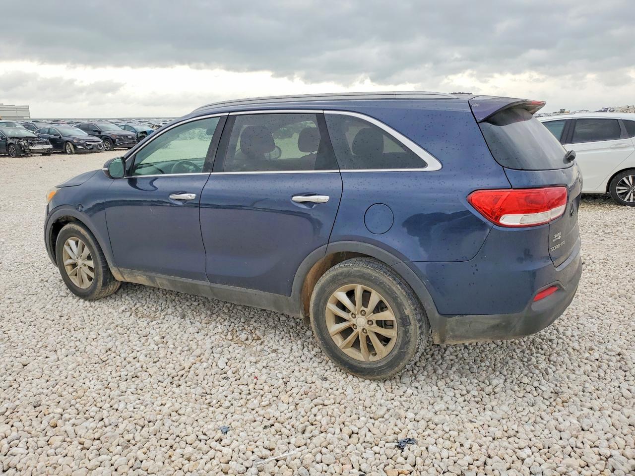2016 KIA SORENTO LX V6 — снимка 2