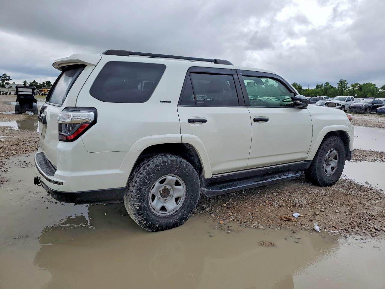 2020 TOYOTA 4RUNNER NIGHTSHADE EDITION — снимка 3