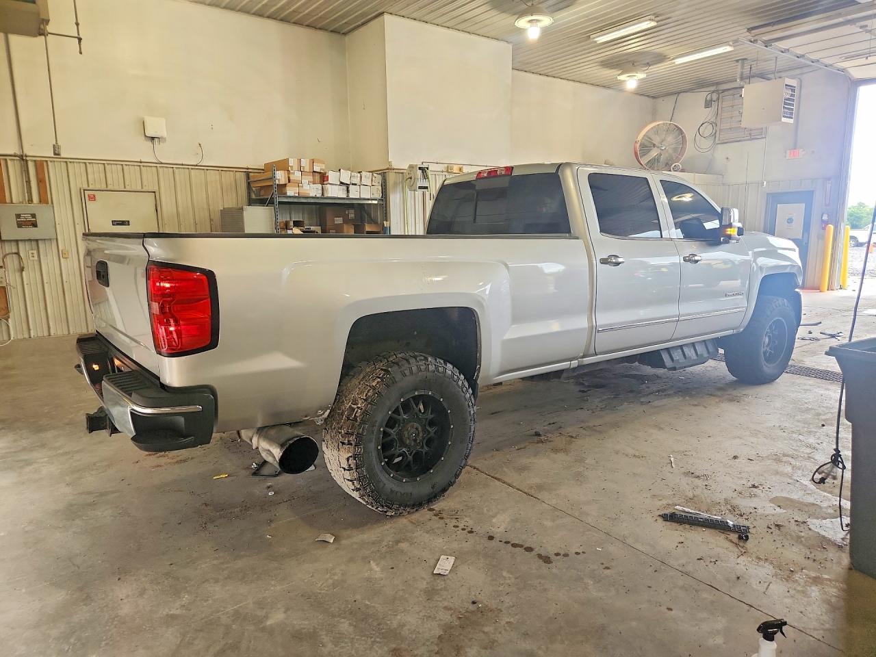 2018 CHEVROLET SILVERADO K2500 HEAVY DUTY LTZ — снимка 3