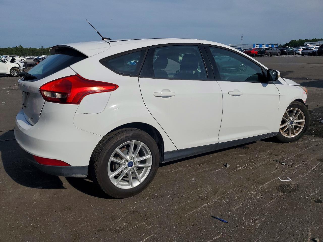 2017 FORD FOCUS SE — снимка 3