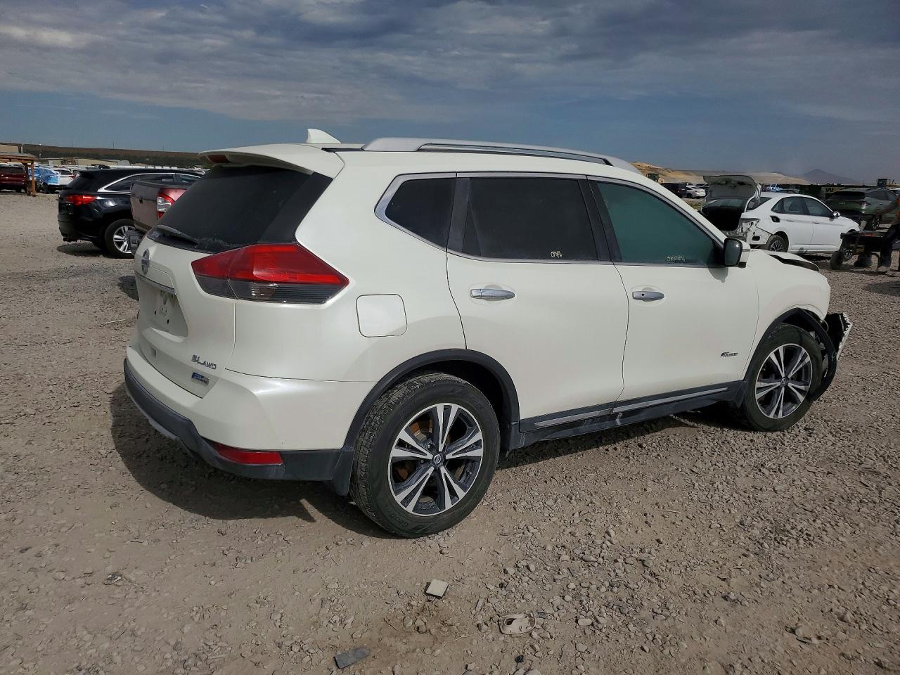 2017 NISSAN ROGUE HYBRID SL — снимка 3