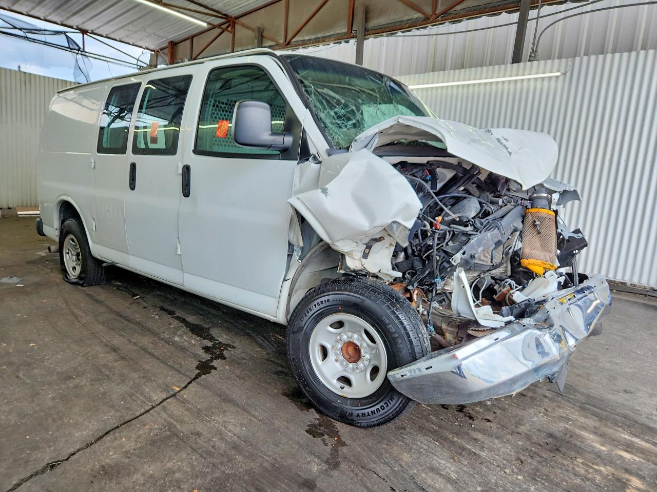 2016 GMC SAVANA G2500 — снимка 4
