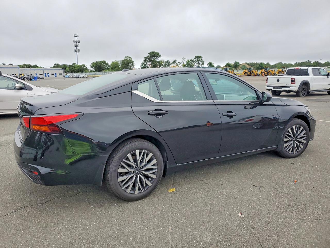 2026 NISSAN ALTIMA SV — снимка 3