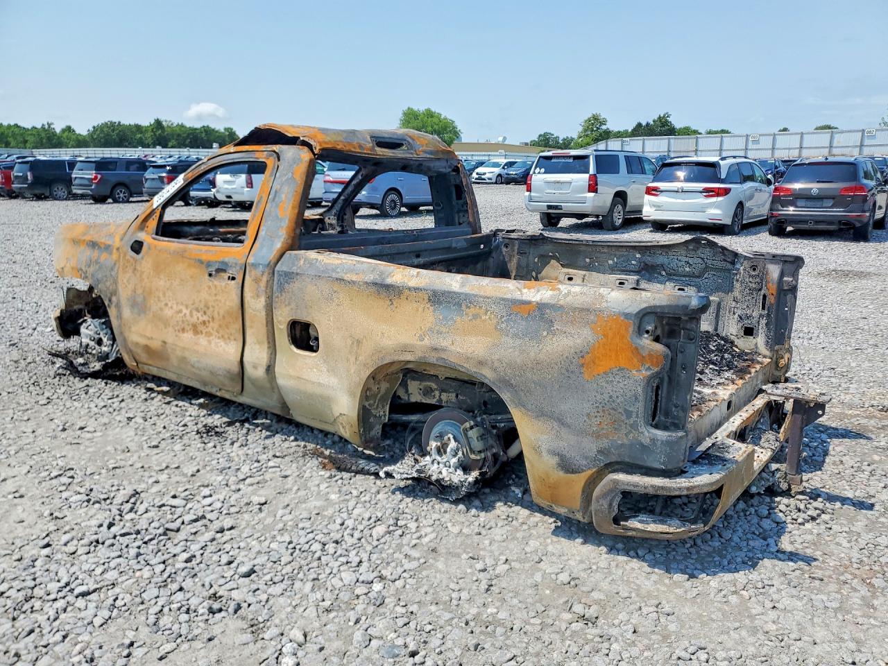 2025 CHEVROLET SILVERADO K1500 — снимка 2