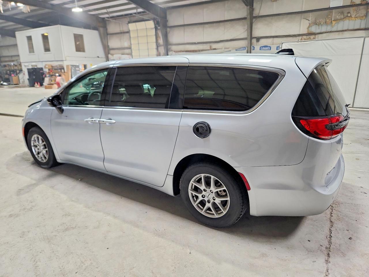 2024 CHRYSLER PACIFICA TOURING L — снимка 2