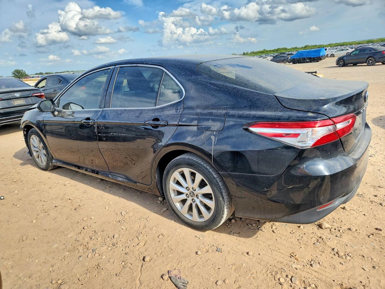 2018 TOYOTA CAMRY LE — снимка 2