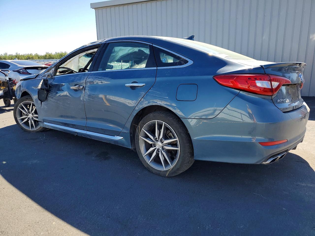 2015 HYUNDAI SONATA SPORT 2.0T — снимка 2