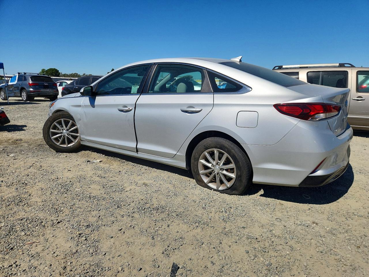 2019 HYUNDAI SONATA SE — снимка 2