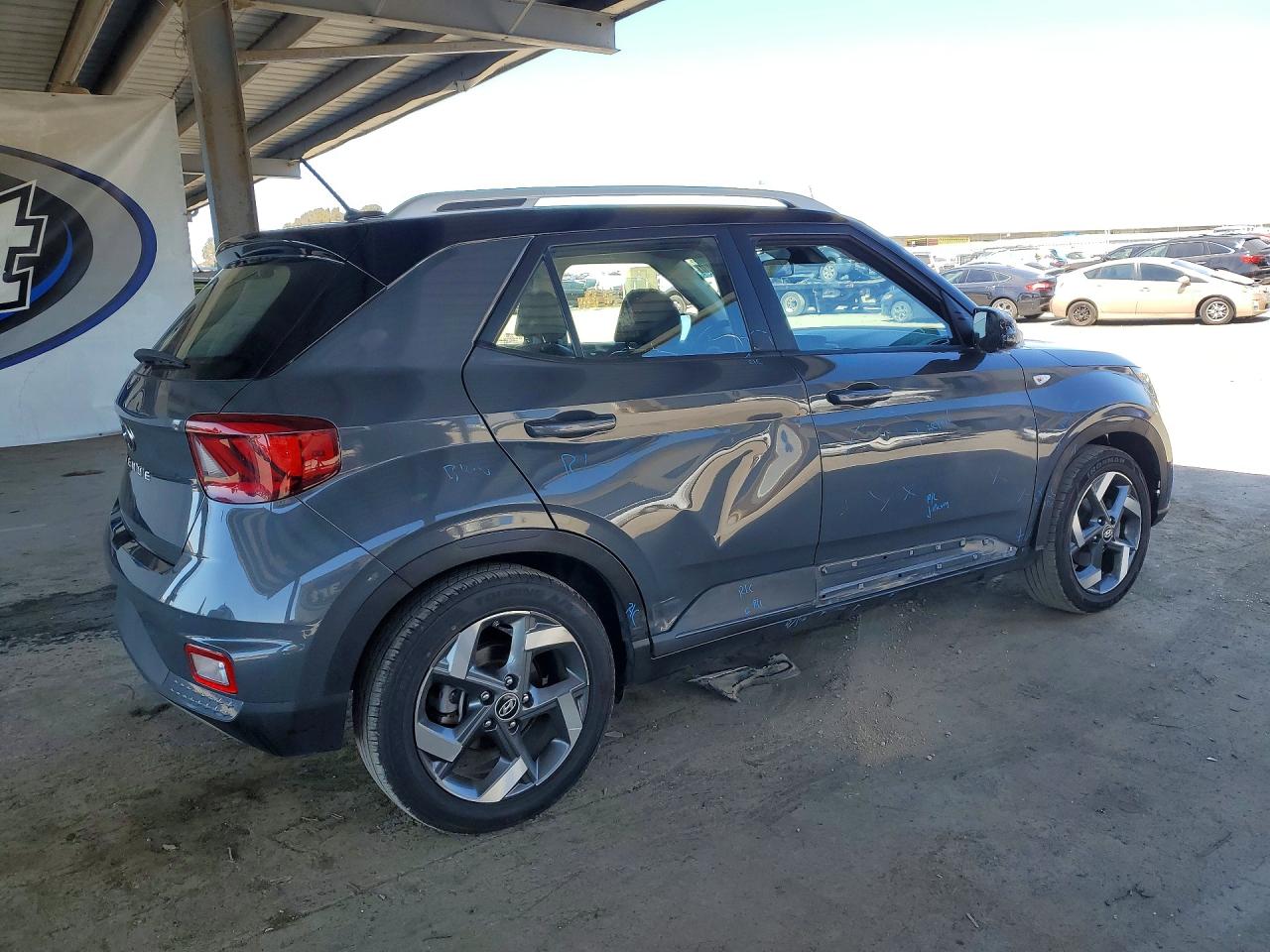 2023 HYUNDAI VENUE LIMITED — снимка 3