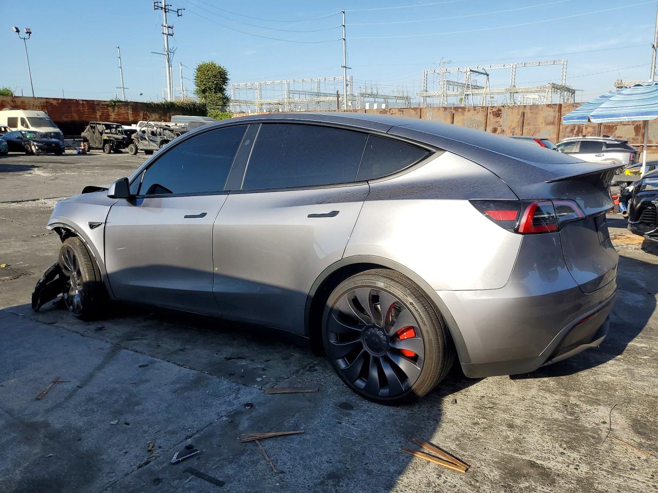 2025 TESLA MODEL Y — снимка 2