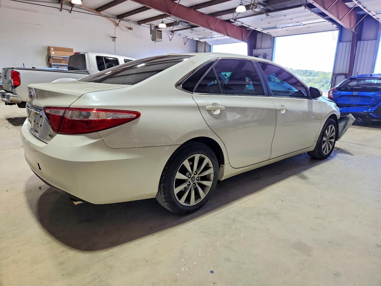 2015 TOYOTA CAMRY XLE — снимка 3