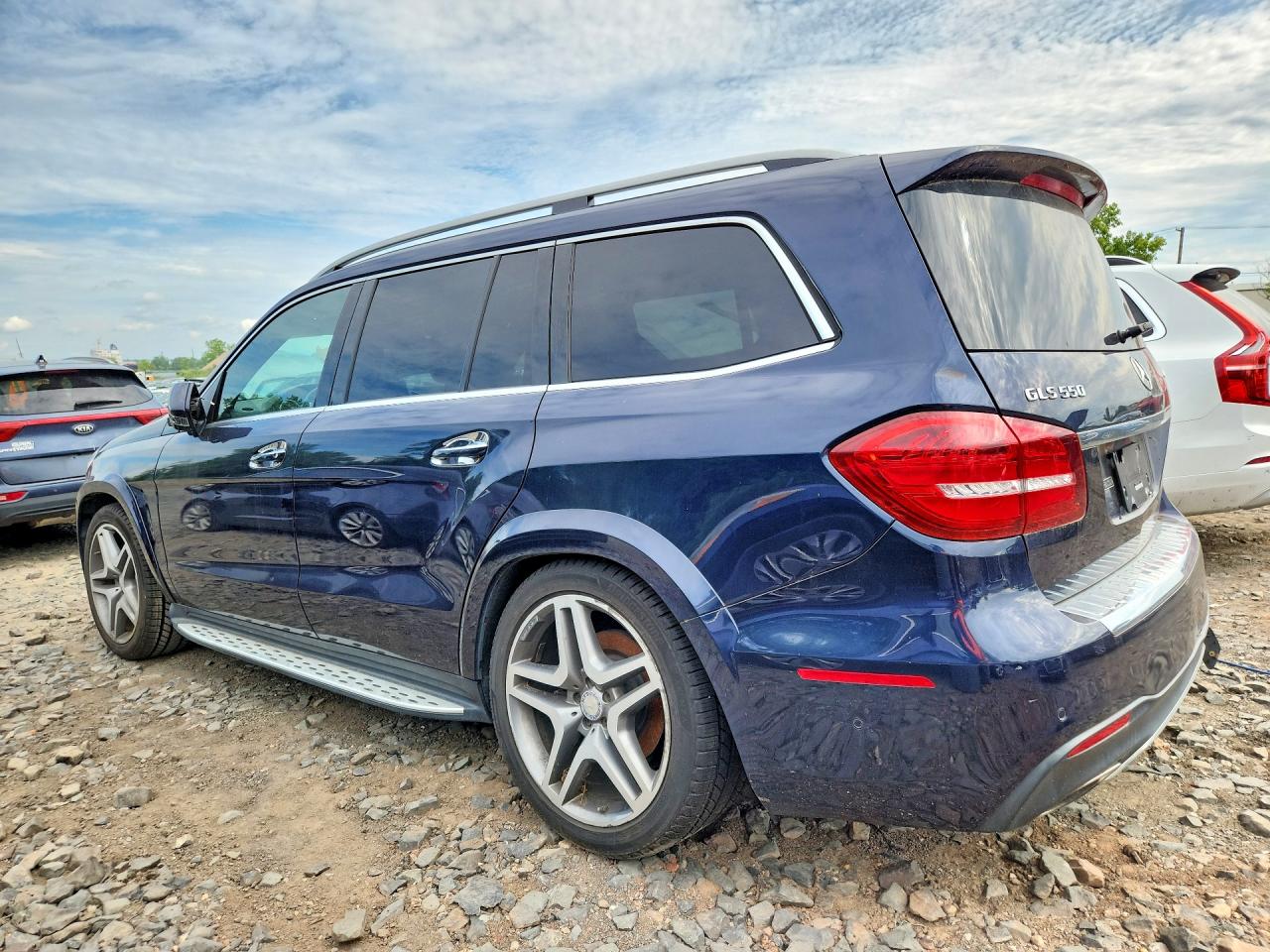 2017 MERCEDES-BENZ GLS 550 4MATIC — снимка 2
