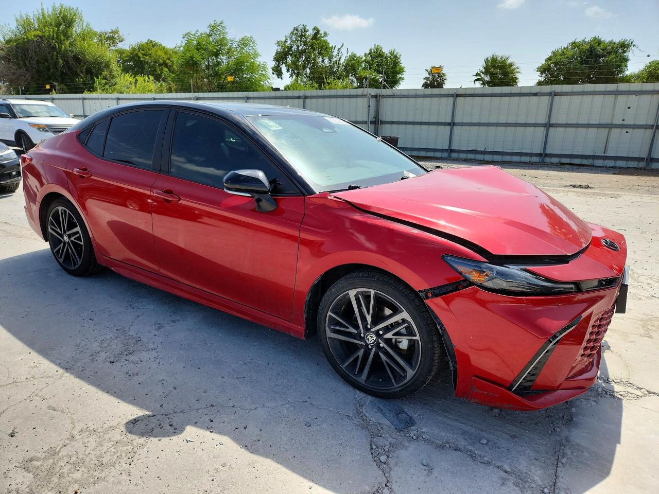 2025 TOYOTA CAMRY XSE — снимка 4