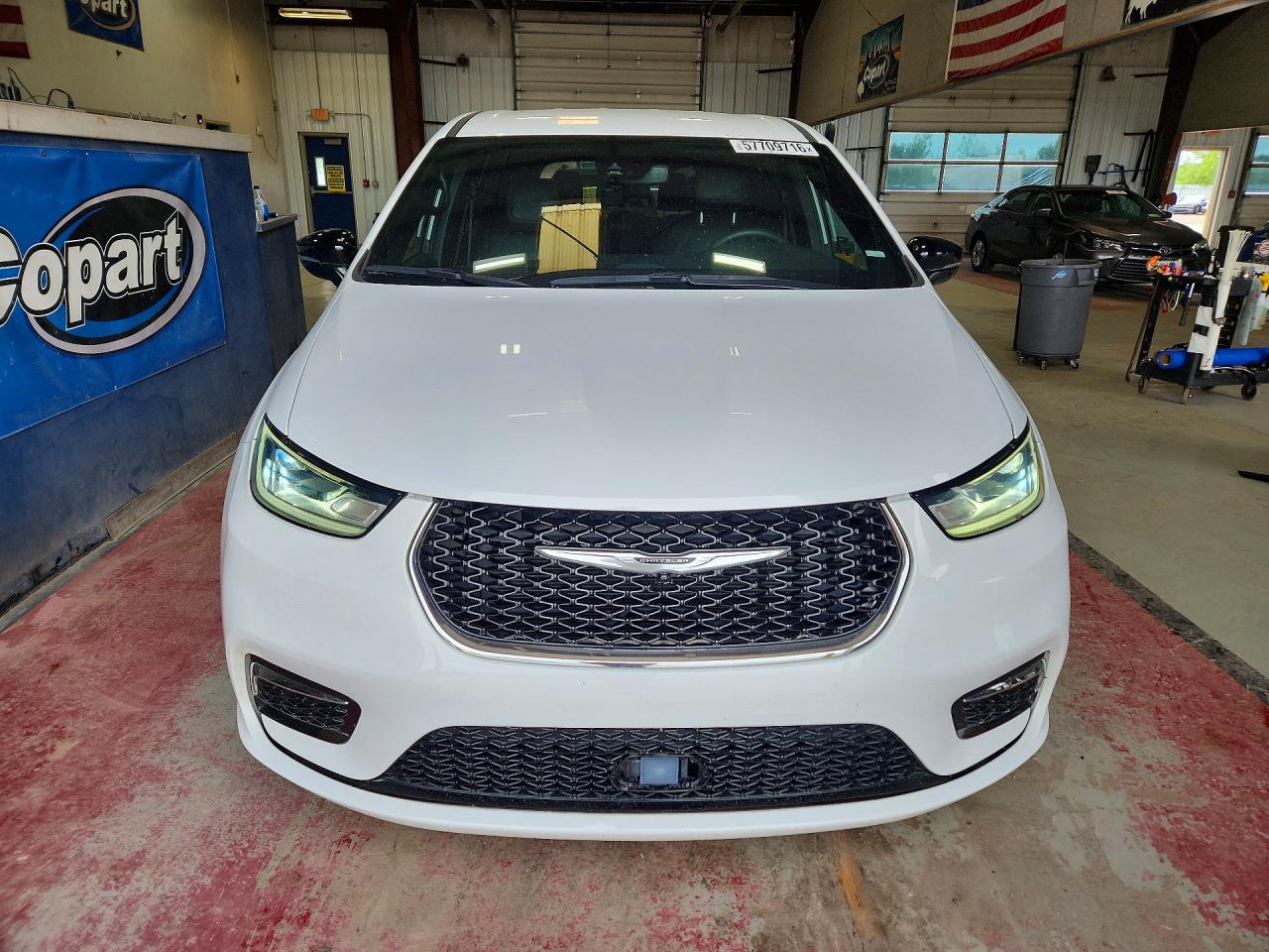 2025 CHRYSLER PACIFICA SELECT — снимка 5
