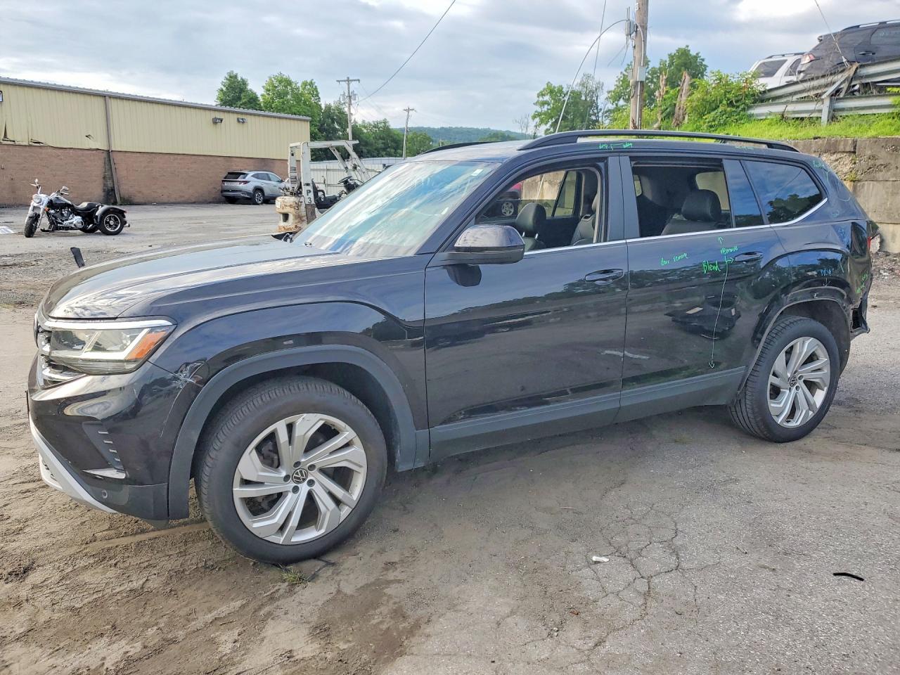 2021 VOLKSWAGEN ATLAS SE