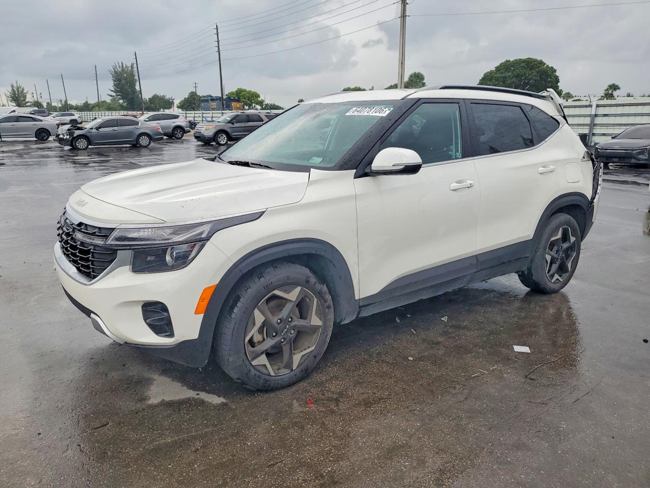 2024 KIA SELTOS EX