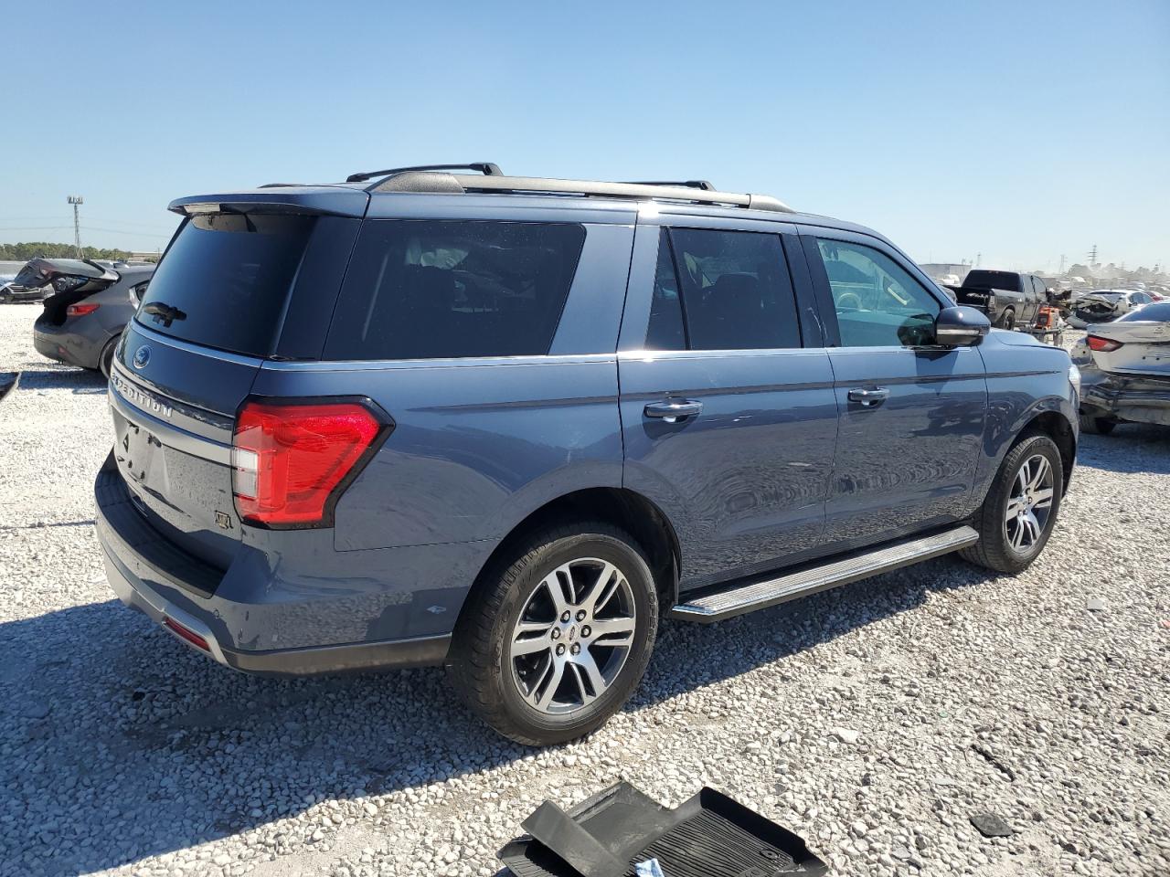 2022 FORD EXPEDITION XLT — снимка 3